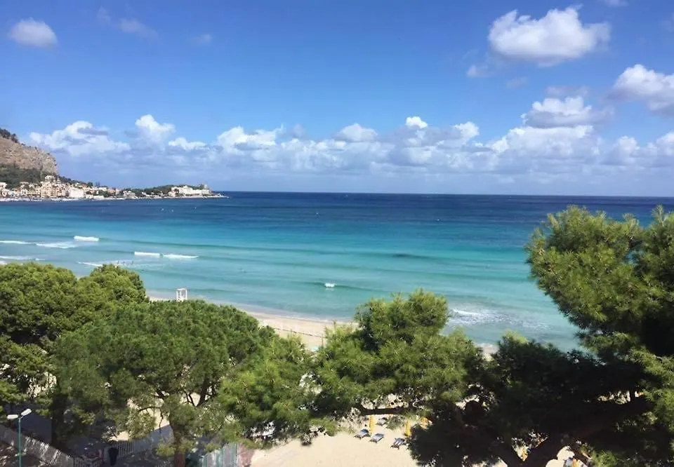 Casa Sul Mare Seaside Apt In Front Of The Sea Palermo Italia